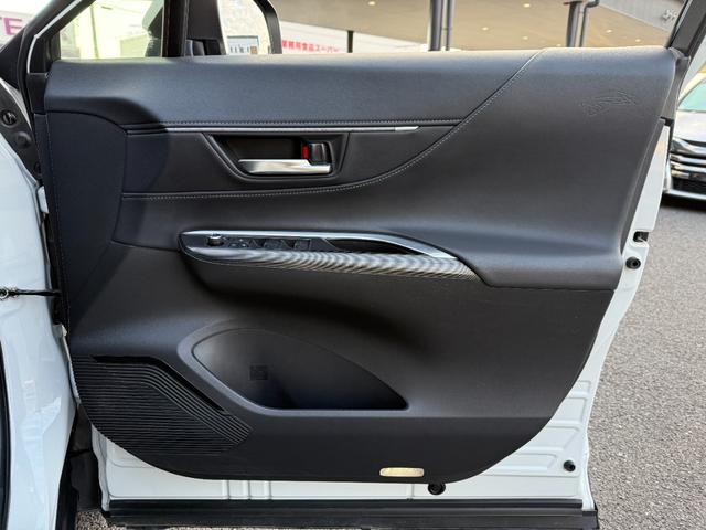 ハリアー Z 調光パノラマルーフ 12.3型JBLナビ モデリスタグランブレイズエアロ デジタルインナーミラ- 全周囲カメラ ドライブレコーダー内蔵 ヘッドアップディスプレイ レーダークルーズコントロール 内装黒(58枚目)