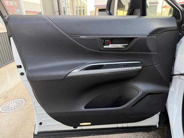 ハリアー Z 調光パノラマルーフ 12.3型JBLナビ モデリスタグランブレイズエアロ デジタルインナーミラ- 全周囲カメラ ドライブレコーダー内蔵 ヘッドアップディスプレイ レーダークルーズコントロール 内装黒(60枚目)