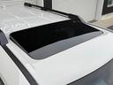 メーカーオプションの明るく開放的なサンルーフも装備されております☆下取時に高額査定される装備の１つです☆