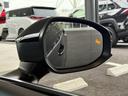 【ブラインドスポットモニター】サイドミラーに映らない死角に車両がいる場合、サイドミラーに設置されたマーカーが光って危険をお知らせします!安全装置が多数装備されておりますので、ご安心してお乗り下さい。