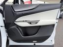 ＮＸ３５０ｈ　Ｆスポーツ　特別限定ローン　パノラマルーフ　１４型ディスプレイオーディオ　デジタルミラー　後席シートヒーター　パノラミックビュー　ドラレコ内蔵　ＨＵＤ　シートヒーター＆シートクーラー　純正２０ＡＷ　内装白革（40枚目）