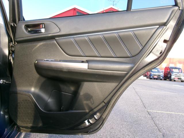 レヴォーグ １．６ＧＴ－Ｓアイサイト　アドバンスドセイフティｐｋｇ　純正ナビＴＶ　Ｓ（左）・Ｂカメラ　スマートキー×２　パワーシート　ＥＴＣ　パドルシフト　アイドリングストップ　純正ホイール　クルーズコントロール　Ｂｌｕｅｔｏｏｔｈ（53枚目）