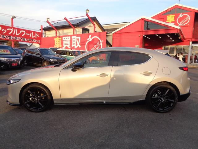 MAZDA3ファストバック 20S レトロスポーツエディション 6MT 純正エアロ(F・S・R)純正OPスーフスポイラー デジタルインナーミラー ハーフレザーシート 純正ナビTV 360°カメラ BOSEサウンド パワーシート シートヒーター 純正18AW LED(5枚目)