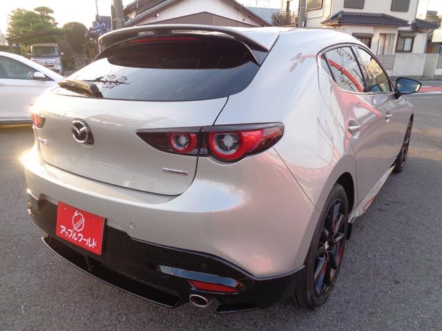 MAZDA3ファストバック 20S レトロスポーツエディション 6MT 純正エアロ(F・S・R)純正OPスーフスポイラー デジタルインナーミラー ハーフレザーシート 純正ナビTV 360°カメラ BOSEサウンド パワーシート シートヒーター 純正18AW LED(6枚目)