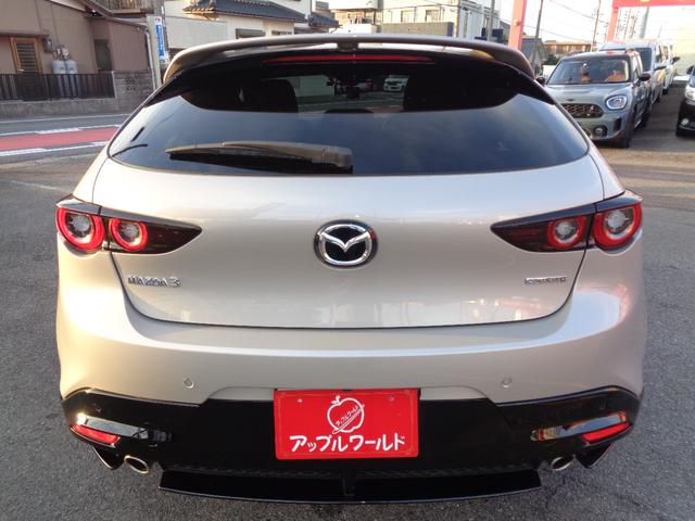MAZDA3ファストバック 20S レトロスポーツエディション 6MT 純正エアロ(F・S・R)純正OPスーフスポイラー デジタルインナーミラー ハーフレザーシート 純正ナビTV 360°カメラ BOSEサウンド パワーシート シートヒーター 純正18AW LED(7枚目)