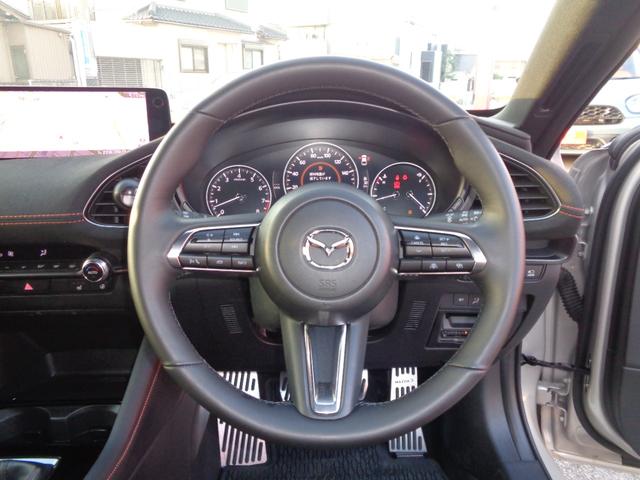 MAZDA3ファストバック 20S レトロスポーツエディション 6MT 純正エアロ(F・S・R)純正OPスーフスポイラー デジタルインナーミラー ハーフレザーシート 純正ナビTV 360°カメラ BOSEサウンド パワーシート シートヒーター 純正18AW LED(15枚目)