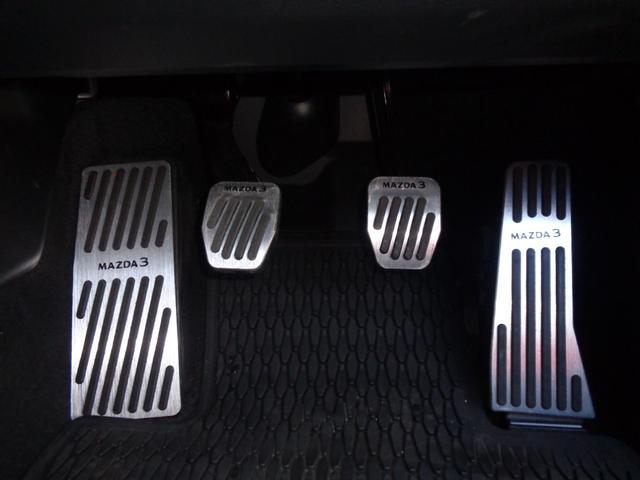 MAZDA3ファストバック 20S レトロスポーツエディション 6MT 純正エアロ(F・S・R)純正OPスーフスポイラー デジタルインナーミラー ハーフレザーシート 純正ナビTV 360°カメラ BOSEサウンド パワーシート シートヒーター 純正18AW LED(39枚目)