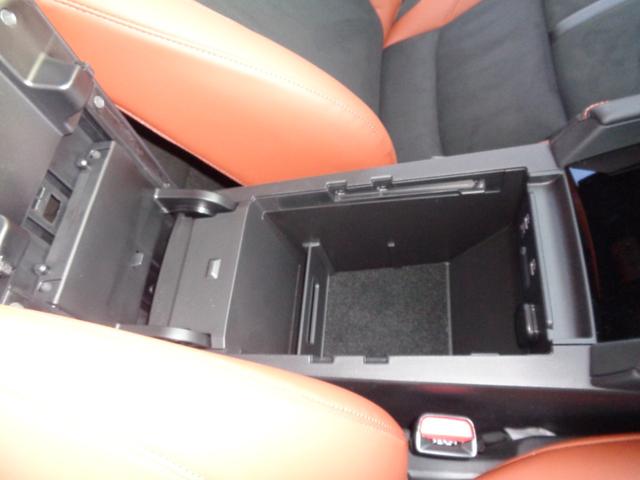 MAZDA3ファストバック 20S レトロスポーツエディション 6MT 純正エアロ(F・S・R)純正OPスーフスポイラー デジタルインナーミラー ハーフレザーシート 純正ナビTV 360°カメラ BOSEサウンド パワーシート シートヒーター 純正18AW LED(41枚目)