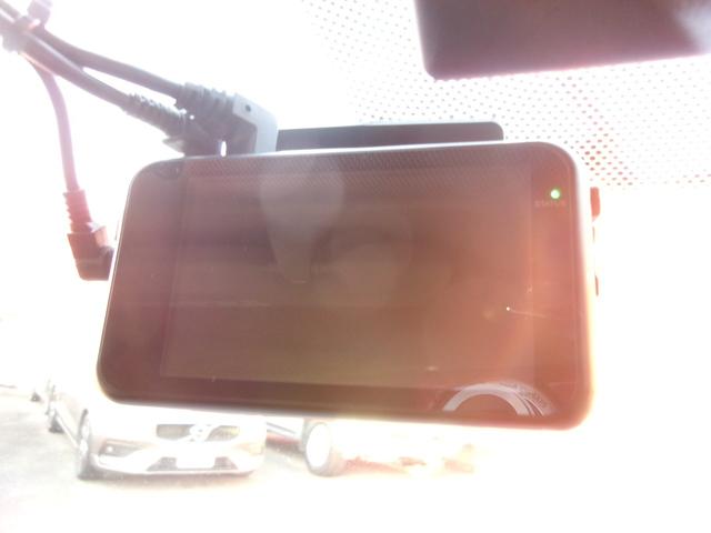 ＭＩＮＩ クーパーＳＤ　クロスオーバーオール４　オール４トリム　ペッパーｐｋｇ　置くだけ充電　パワーバックドア　純正ＨＤＤナビ　スマートキー×２　ＥＴＣ　前後ドラレコ　前席シートヒーター　Ｂカメラ　Ｂｌｕｅｔｏｏｔｈ　インテリジェントセーフティ　ウェルカムライト（42枚目）