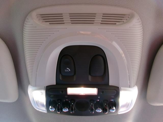 ＭＩＮＩ クーパーＳＤ　クロスオーバーオール４　オール４トリム　ペッパーｐｋｇ　置くだけ充電　パワーバックドア　純正ＨＤＤナビ　スマートキー×２　ＥＴＣ　前後ドラレコ　前席シートヒーター　Ｂカメラ　Ｂｌｕｅｔｏｏｔｈ　インテリジェントセーフティ　ウェルカムライト（43枚目）