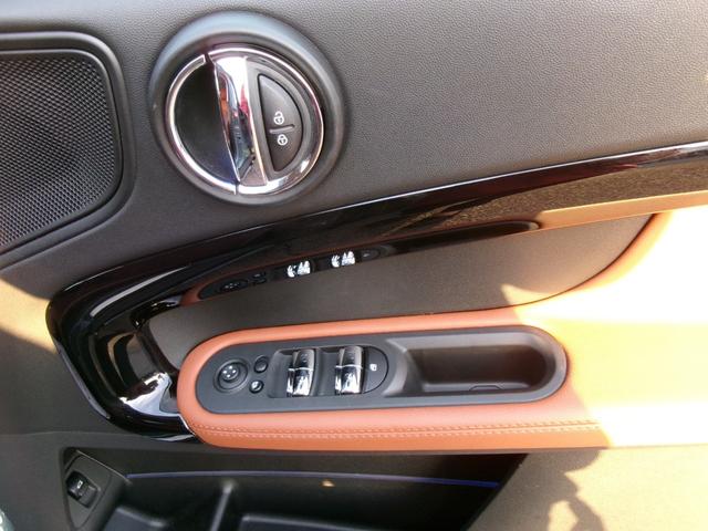 ＭＩＮＩ クーパーＳＤ　クロスオーバーオール４　オール４トリム　ペッパーｐｋｇ　置くだけ充電　パワーバックドア　純正ＨＤＤナビ　スマートキー×２　ＥＴＣ　前後ドラレコ　前席シートヒーター　Ｂカメラ　Ｂｌｕｅｔｏｏｔｈ　インテリジェントセーフティ　ウェルカムライト（51枚目）