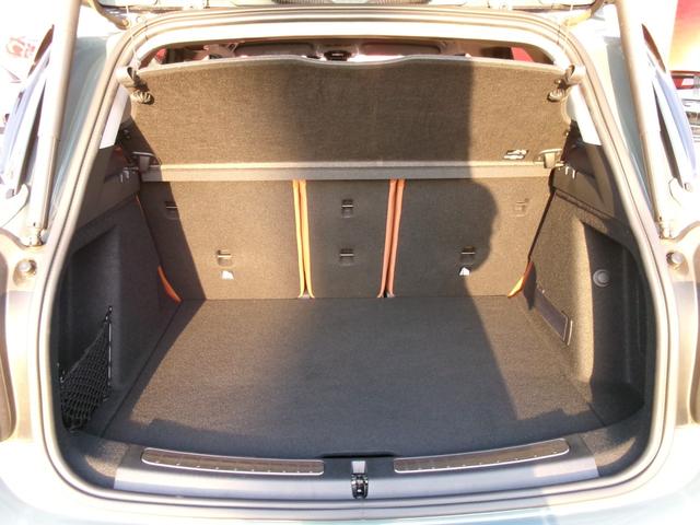 ＭＩＮＩ クーパーＳＤ　クロスオーバーオール４　オール４トリム　ペッパーｐｋｇ　置くだけ充電　パワーバックドア　純正ＨＤＤナビ　スマートキー×２　ＥＴＣ　前後ドラレコ　前席シートヒーター　Ｂカメラ　Ｂｌｕｅｔｏｏｔｈ　インテリジェントセーフティ　ウェルカムライト（57枚目）