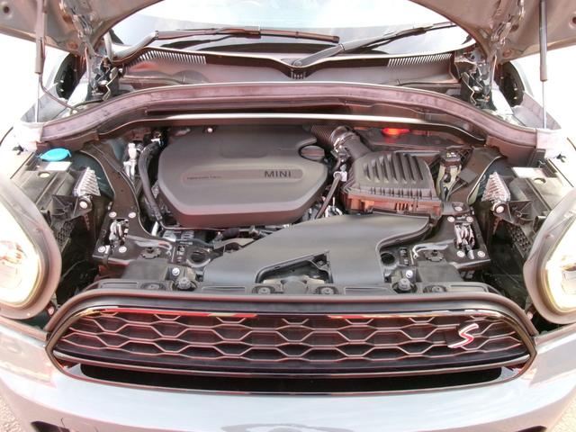 ＭＩＮＩ クーパーＳＤ　クロスオーバーオール４　オール４トリム　ペッパーｐｋｇ　置くだけ充電　パワーバックドア　純正ＨＤＤナビ　スマートキー×２　ＥＴＣ　前後ドラレコ　前席シートヒーター　Ｂカメラ　Ｂｌｕｅｔｏｏｔｈ　インテリジェントセーフティ　ウェルカムライト（66枚目）