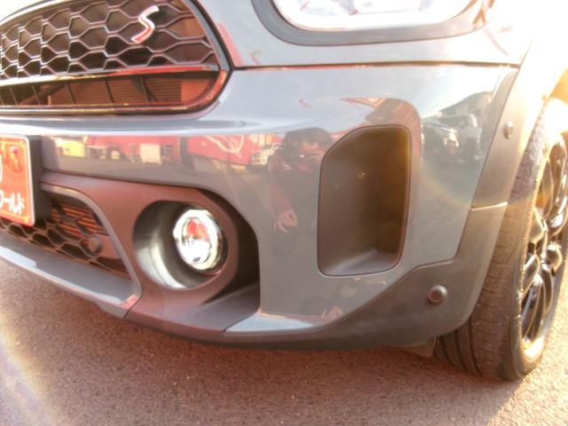 ＭＩＮＩ クーパーＳＤ　クロスオーバーオール４　オール４トリム　ペッパーｐｋｇ　置くだけ充電　パワーバックドア　純正ＨＤＤナビ　スマートキー×２　ＥＴＣ　前後ドラレコ　前席シートヒーター　Ｂカメラ　Ｂｌｕｅｔｏｏｔｈ　インテリジェントセーフティ　ウェルカムライト（70枚目）