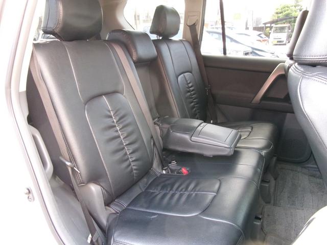 ランドクルーザープラド TX 純正ナビTV バックカメラ スマートキー×2 ETC 純正ホイール車内積込み フルセグTV Bluetooth 黒シートカバー LEDヘッド プッシュスタート クリアランスソナー 電格ミラー 社外AW(15枚目)