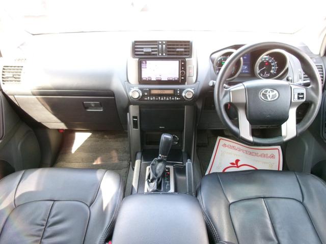 ランドクルーザープラド TX 純正ナビTV バックカメラ スマートキー×2 ETC 純正ホイール車内積込み フルセグTV Bluetooth 黒シートカバー LEDヘッド プッシュスタート クリアランスソナー 電格ミラー 社外AW(19枚目)