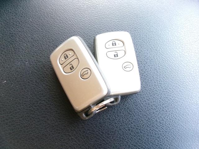 ランドクルーザープラド TX 純正ナビTV バックカメラ スマートキー×2 ETC 純正ホイール車内積込み フルセグTV Bluetooth 黒シートカバー LEDヘッド プッシュスタート クリアランスソナー 電格ミラー 社外AW(76枚目)