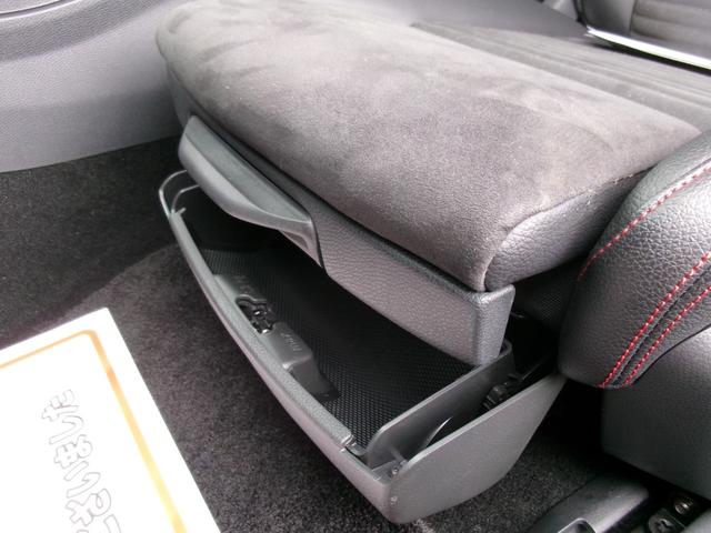 ＣＬＡクラス シューティングブレーク ＣＬＡ１８０　シューティングブレーク　ＡＭＧスタイル　ＡＭＧプレミアムパッケージ　ハーマンカードンサウンド　サンルーフ　パワーバックドア　純正ナビＴＶ　バックカメラ　スマートキー　ハーフレザー　ＥＴＣ　シートヒーター　パワーシート　パドルシフト　クルコン（55枚目）