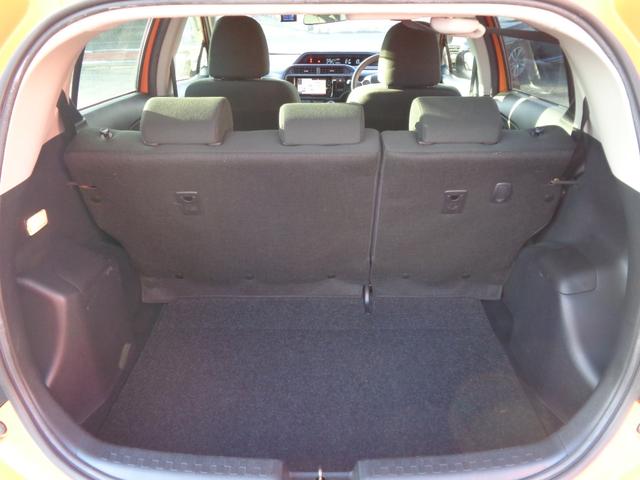 アクア Ｓ　禁煙車　純正ナビ　フルセグＴＶ（走行中ＯＫ）バックカメラ　Ｂｌｕｅｔｏｏｔｈ　ＥＴＣ　スマートキー　プッシュスタート　ドライブレコーダー前後　ルーフスポイラー　トヨタセーフティセンス　フロアマット（7枚目）