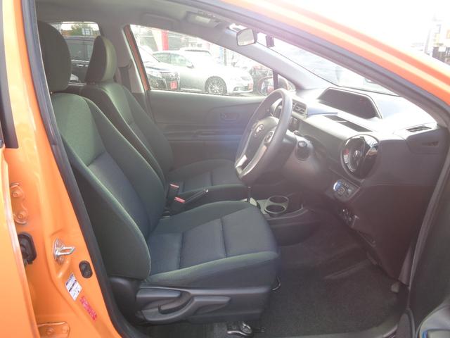 アクア Ｓ　禁煙車　純正ナビ　フルセグＴＶ（走行中ＯＫ）バックカメラ　Ｂｌｕｅｔｏｏｔｈ　ＥＴＣ　スマートキー　プッシュスタート　ドライブレコーダー前後　ルーフスポイラー　トヨタセーフティセンス　フロアマット（17枚目）