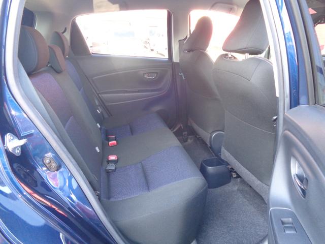 ヴィッツ Ｆ　セーフティーエディション　禁煙車　純正ナビＴＶ　Ｂｌｕｅｔｏｏｔｈ　スマートキー　プッシュスタート　ＥＴＣ　トヨタセーフティセンス　レーンディーバーチャアラート　オートマチックハイビーム　オートリトラミラー　フロアマット（18枚目）