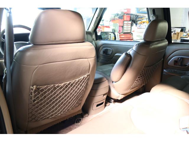 シボレータホ ＬＴ　ファイナルモデル　レザーシート　切替４ＷＤ　ＮＯｘＰＭ適合　ギブソンマフラー　ミッキートンプソン　シートヒーター　パワーシート　新品パーツ　内装ベージュ　タイヤ９分山　ボーテックエンジン　ナビ（15枚目）