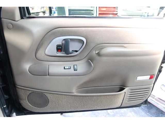 シボレータホ ＬＴ　ファイナルモデル　レザーシート　切替４ＷＤ　ＮＯｘＰＭ適合　ギブソンマフラー　ミッキートンプソン　シートヒーター　パワーシート　新品パーツ　内装ベージュ　タイヤ９分山　ボーテックエンジン　ナビ（22枚目）