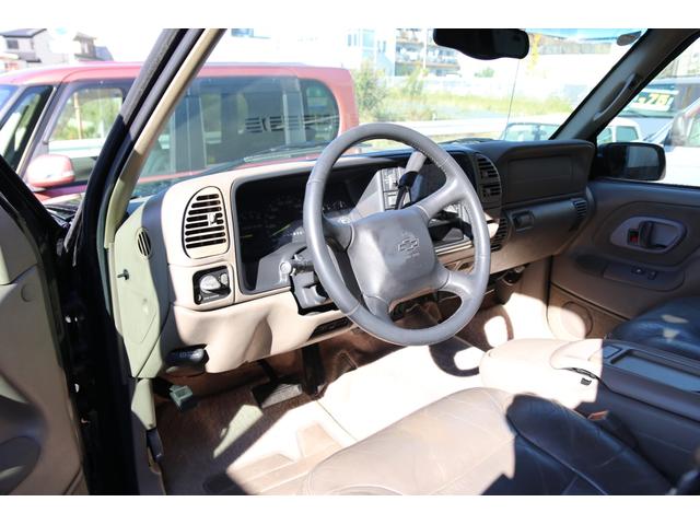 シボレータホ ＬＴ　ファイナルモデル　レザーシート　切替４ＷＤ　ＮＯｘＰＭ適合　ギブソンマフラー　ミッキートンプソン　シートヒーター　パワーシート　新品パーツ　内装ベージュ　タイヤ９分山　ボーテックエンジン　ナビ（36枚目）