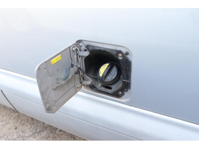 シボレーアストロ ＬＴ　ディーラー車　８ナンバー　４ＷＤ　ＬＴ　キャンピング登録　８ナンバー　ギブソンマフラー　Ｂｌｕｅｔｏｏｔｈ　バックカメラ　フリップダウンモニター　アルパインウーファー　ＴＹＣヘッドライト　キーレス（20枚目）