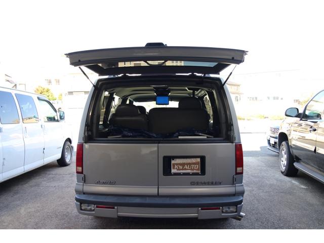 シボレーアストロ ＬＴ　ディーラー車　８ナンバー　４ＷＤ　ＬＴ　キャンピング登録　８ナンバー　ギブソンマフラー　Ｂｌｕｅｔｏｏｔｈ　バックカメラ　フリップダウンモニター　アルパインウーファー　ＴＹＣヘッドライト　キーレス（21枚目）