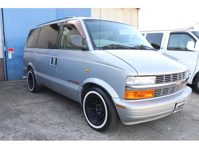 シボレーアストロ ＬＴ　ディーラー車　８ナンバー　４ＷＤ　ＬＴ　キャンピング登録　８ナンバー　ギブソンマフラー　Ｂｌｕｅｔｏｏｔｈ　バックカメラ　フリップダウンモニター　アルパインウーファー　ＴＹＣヘッドライト　キーレス（24枚目）