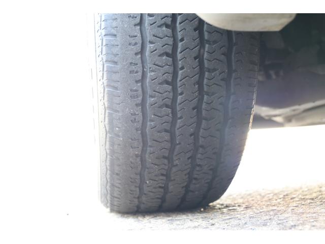 シボレーアストロ ＬＴ　ディーラー車　８ナンバー　４ＷＤ　ＬＴ　キャンピング登録　８ナンバー　ギブソンマフラー　Ｂｌｕｅｔｏｏｔｈ　バックカメラ　フリップダウンモニター　アルパインウーファー　ＴＹＣヘッドライト　キーレス（25枚目）