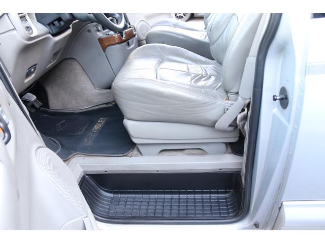 シボレーアストロ ＬＴ　ディーラー車　８ナンバー　４ＷＤ　ＬＴ　キャンピング登録　８ナンバー　ギブソンマフラー　Ｂｌｕｅｔｏｏｔｈ　バックカメラ　フリップダウンモニター　アルパインウーファー　ＴＹＣヘッドライト　キーレス（34枚目）