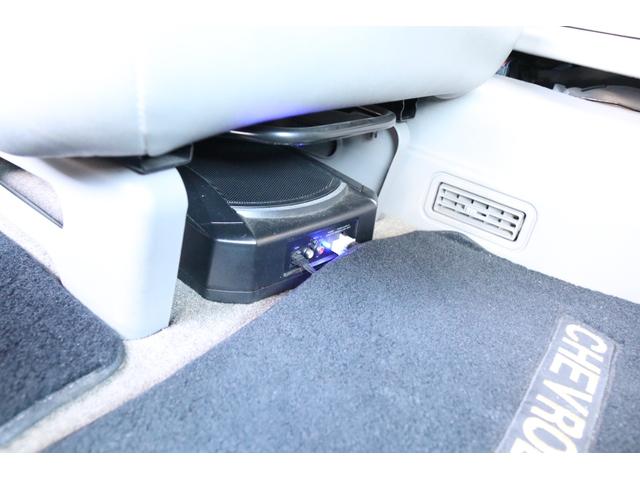 シボレーアストロ ＬＴ　ディーラー車　８ナンバー　４ＷＤ　ＬＴ　キャンピング登録　８ナンバー　ギブソンマフラー　Ｂｌｕｅｔｏｏｔｈ　バックカメラ　フリップダウンモニター　アルパインウーファー　ＴＹＣヘッドライト　キーレス（54枚目）