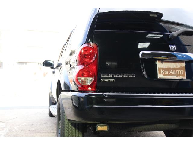 ダッジ・デュランゴ リミテッド　レザーシート　サンルーフ　シートヒーター　１ナンバー　ＮＯｘＰＭ適合　３列シート　パワーシート　バックカメラ　５７００ｃｃ　Ｖ８　ＨＥＭＩエンジン　オルタネーター　ファンカップ　サーモスタッド交換（12枚目）