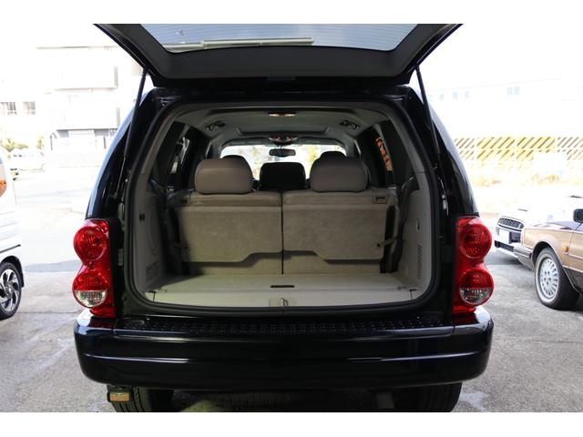 ダッジ・デュランゴ リミテッド　レザーシート　サンルーフ　シートヒーター　１ナンバー　ＮＯｘＰＭ適合　３列シート　パワーシート　バックカメラ　５７００ｃｃ　Ｖ８　ＨＥＭＩエンジン　オルタネーター　ファンカップ　サーモスタッド交換（20枚目）