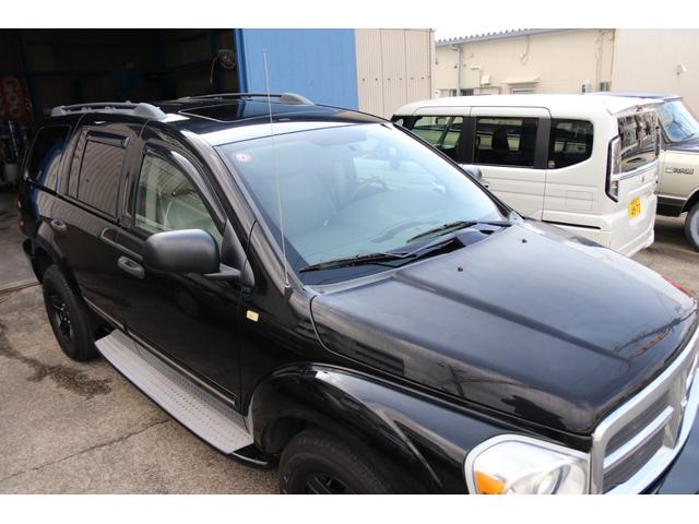 ダッジ・デュランゴ リミテッド　レザーシート　サンルーフ　シートヒーター　１ナンバー　ＮＯｘＰＭ適合　３列シート　パワーシート　バックカメラ　５７００ｃｃ　Ｖ８　ＨＥＭＩエンジン　オルタネーター　ファンカップ　サーモスタッド交換（28枚目）