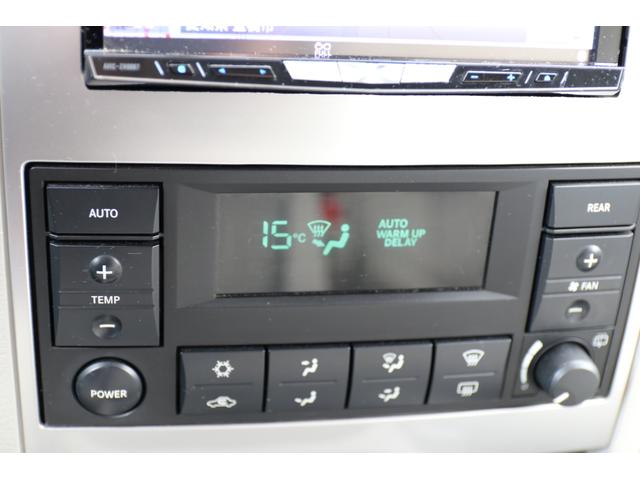 ダッジ・デュランゴ リミテッド　レザーシート　サンルーフ　シートヒーター　１ナンバー　ＮＯｘＰＭ適合　３列シート　パワーシート　バックカメラ　５７００ｃｃ　Ｖ８　ＨＥＭＩエンジン　オルタネーター　ファンカップ　サーモスタッド交換（30枚目）