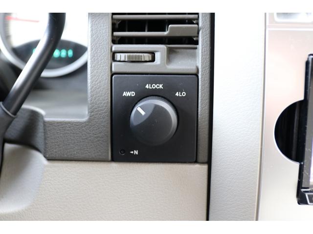 ダッジ・デュランゴ リミテッド　レザーシート　サンルーフ　シートヒーター　１ナンバー　ＮＯｘＰＭ適合　３列シート　パワーシート　バックカメラ　５７００ｃｃ　Ｖ８　ＨＥＭＩエンジン　オルタネーター　ファンカップ　サーモスタッド交換（33枚目）