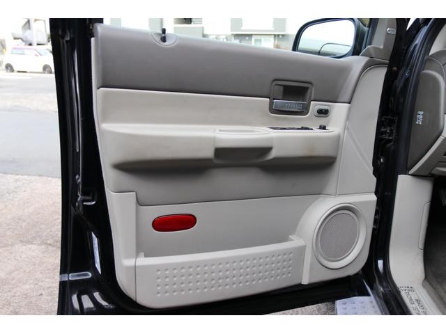 ダッジ・デュランゴ リミテッド　レザーシート　サンルーフ　シートヒーター　１ナンバー　ＮＯｘＰＭ適合　３列シート　パワーシート　バックカメラ　５７００ｃｃ　Ｖ８　ＨＥＭＩエンジン　オルタネーター　ファンカップ　サーモスタッド交換（39枚目）