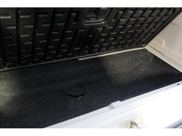 ダッジ・デュランゴ リミテッド　レザーシート　サンルーフ　シートヒーター　１ナンバー　ＮＯｘＰＭ適合　３列シート　パワーシート　バックカメラ　５７００ｃｃ　Ｖ８　ＨＥＭＩエンジン　オルタネーター　ファンカップ　サーモスタッド交換（51枚目）