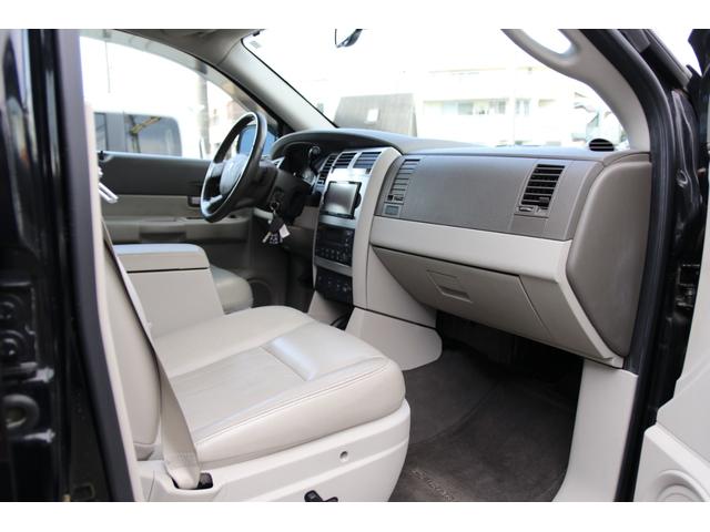 ダッジ・デュランゴ リミテッド　レザーシート　サンルーフ　シートヒーター　１ナンバー　ＮＯｘＰＭ適合　３列シート　パワーシート　バックカメラ　５７００ｃｃ　Ｖ８　ＨＥＭＩエンジン　オルタネーター　ファンカップ　サーモスタッド交換（55枚目）