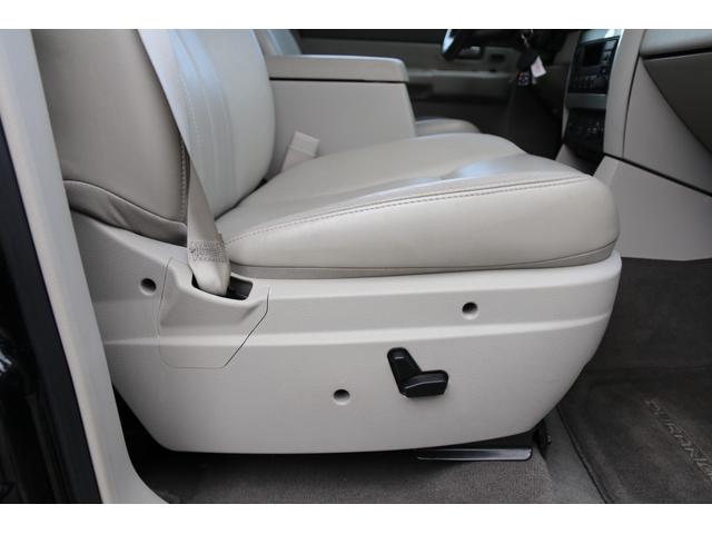 ダッジ・デュランゴ リミテッド　レザーシート　サンルーフ　シートヒーター　１ナンバー　ＮＯｘＰＭ適合　３列シート　パワーシート　バックカメラ　５７００ｃｃ　Ｖ８　ＨＥＭＩエンジン　オルタネーター　ファンカップ　サーモスタッド交換（57枚目）