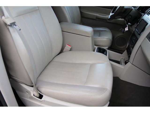 ダッジ・デュランゴ リミテッド　レザーシート　サンルーフ　シートヒーター　１ナンバー　ＮＯｘＰＭ適合　３列シート　パワーシート　バックカメラ　５７００ｃｃ　Ｖ８　ＨＥＭＩエンジン　オルタネーター　ファンカップ　サーモスタッド交換（58枚目）