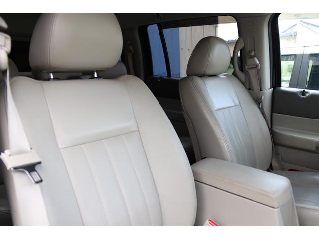 ダッジ・デュランゴ リミテッド　レザーシート　サンルーフ　シートヒーター　１ナンバー　ＮＯｘＰＭ適合　３列シート　パワーシート　バックカメラ　５７００ｃｃ　Ｖ８　ＨＥＭＩエンジン　オルタネーター　ファンカップ　サーモスタッド交換（59枚目）