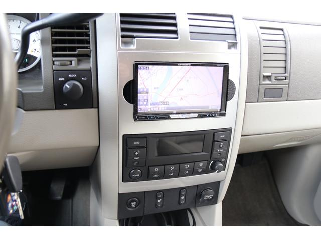 ダッジ・デュランゴ リミテッド　レザーシート　サンルーフ　シートヒーター　１ナンバー　ＮＯｘＰＭ適合　３列シート　パワーシート　バックカメラ　５７００ｃｃ　Ｖ８　ＨＥＭＩエンジン　オルタネーター　ファンカップ　サーモスタッド交換（63枚目）