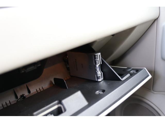 ダッジ・デュランゴ リミテッド　レザーシート　サンルーフ　シートヒーター　１ナンバー　ＮＯｘＰＭ適合　３列シート　パワーシート　バックカメラ　５７００ｃｃ　Ｖ８　ＨＥＭＩエンジン　オルタネーター　ファンカップ　サーモスタッド交換（65枚目）