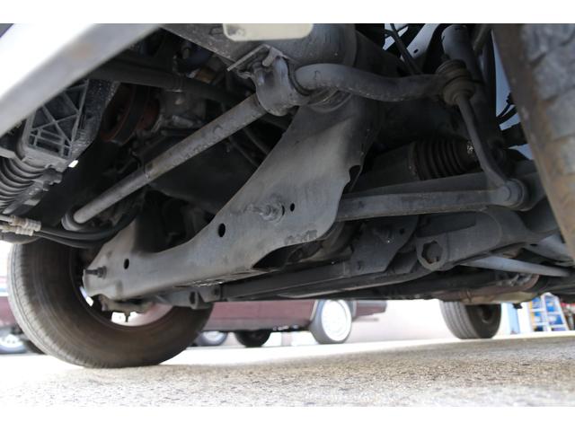 ダッジ・デュランゴ リミテッド　レザーシート　サンルーフ　シートヒーター　１ナンバー　ＮＯｘＰＭ適合　３列シート　パワーシート　バックカメラ　５７００ｃｃ　Ｖ８　ＨＥＭＩエンジン　オルタネーター　ファンカップ　サーモスタッド交換（70枚目）