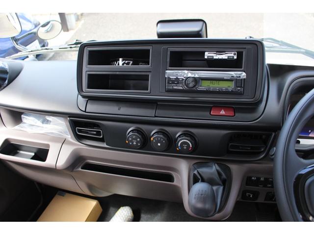 キャンター 　極東製３ｔアームロール　バックカメラ　５ＭＴ　フル液晶メーター　ＥＴＣ（15枚目）