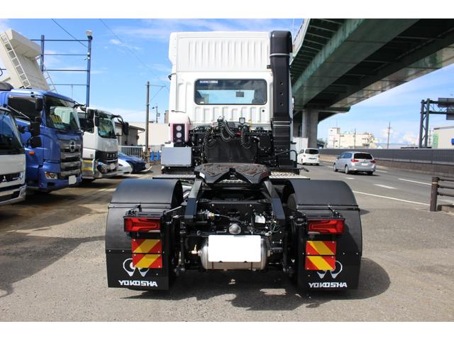 スーパーグレート 　トラクタヘッド　リヤウインド　第５輪荷重１１４００ｋｇ　スーパーハイルーフ　アルミホイール　ＰＴＯ付　ダンプレバー　バックカメラ　ＥＴＣ２．０（5枚目）